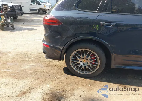 2016 Porsche Cayenne Gts из США, поврежденный, VIN WP1AD2A24GLA76719